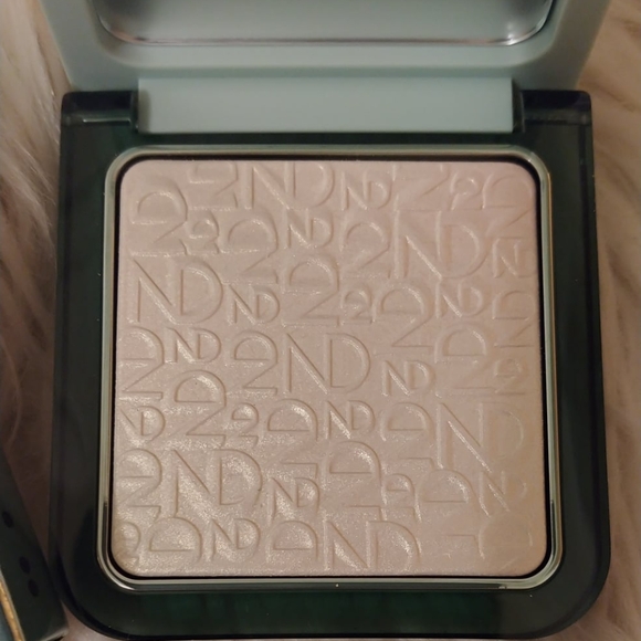 💖FIRM! NWT NATASHA DENONA PASTEL PLEXI GLOW HIGHLIGHTER - Picture 8 of 10